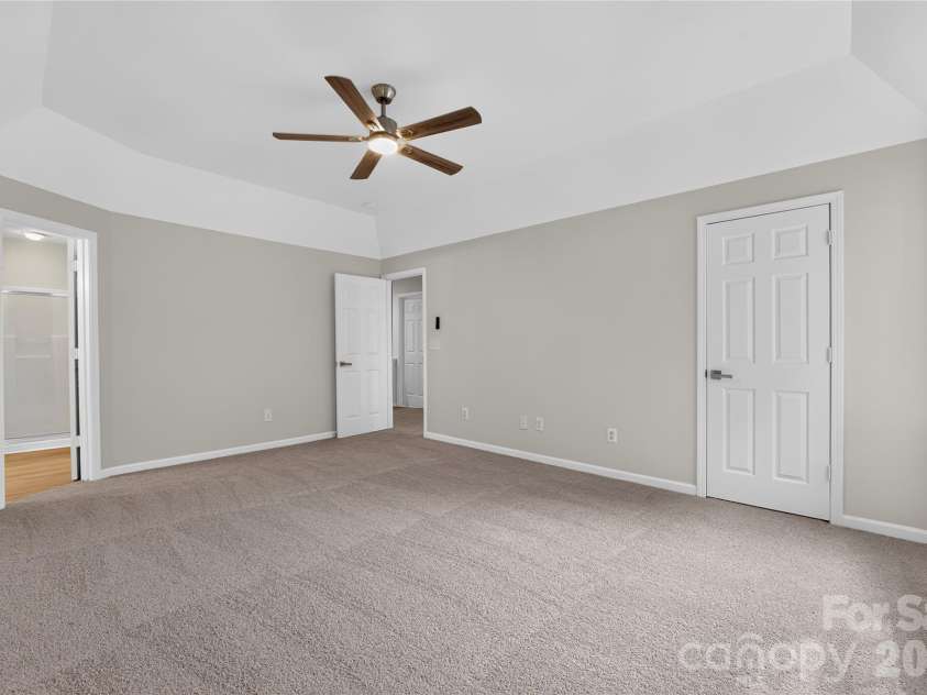 9013 Broad Ridge Court, Charlotte, NC 28269.  MLS# CAR4411688, YatesRealty ID 41577. 