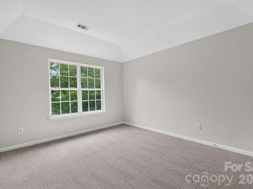 9013 Broad Ridge Court, Charlotte, NC 28269.  MLS# CAR4411688, YatesRealty ID 41577. 