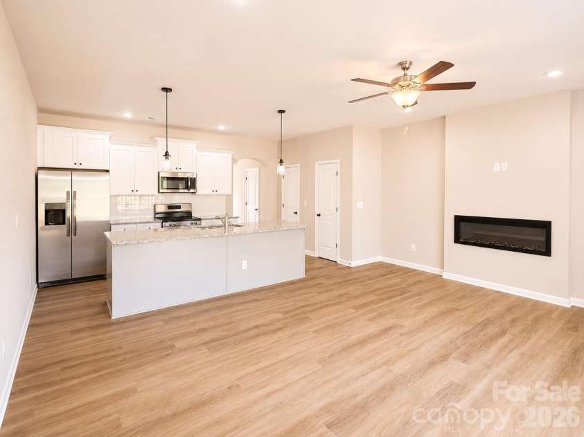 3111 Aberleaf Lane, Charlotte, NC 28227.  MLS# CAR4411103, YatesRealty ID 41578. 