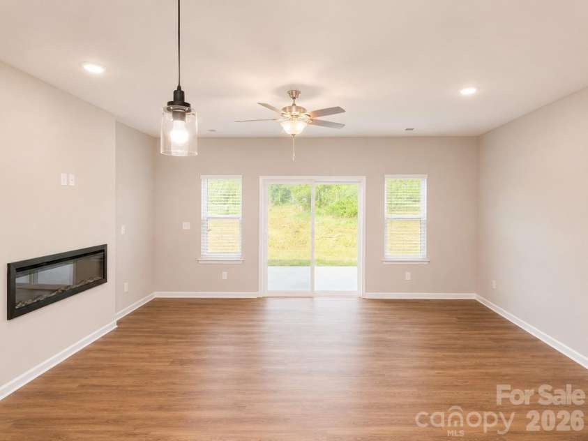 3111 Aberleaf Lane, Charlotte, NC 28227.  MLS# CAR4411103, YatesRealty ID 41578. 