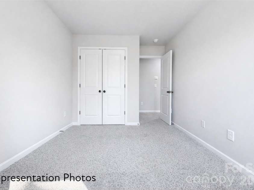3111 Aberleaf Lane, Charlotte, NC 28227.  MLS# CAR4411103, YatesRealty ID 41578. 