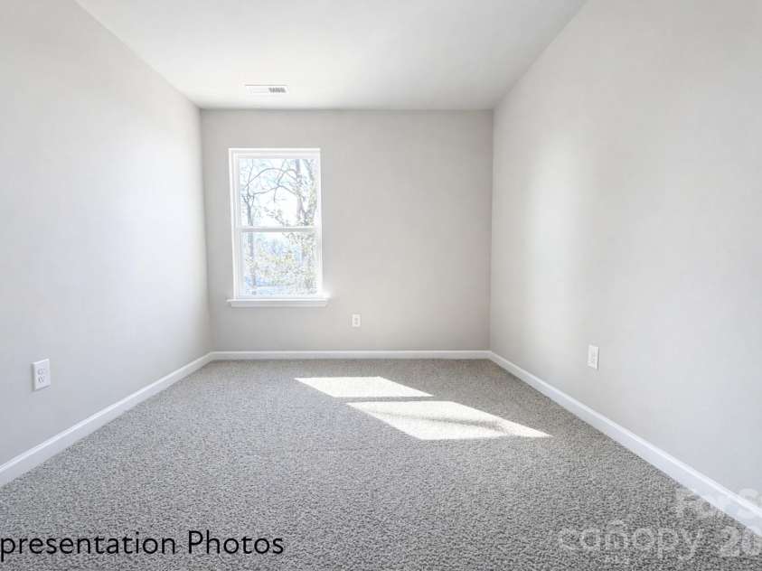 3111 Aberleaf Lane, Charlotte, NC 28227.  MLS# CAR4411103, YatesRealty ID 41578. 