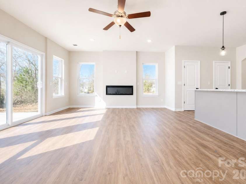 5909 Wallace Avenue, Charlotte, NC 28227.  MLS# CAR4389428, YatesRealty ID 41579. 
