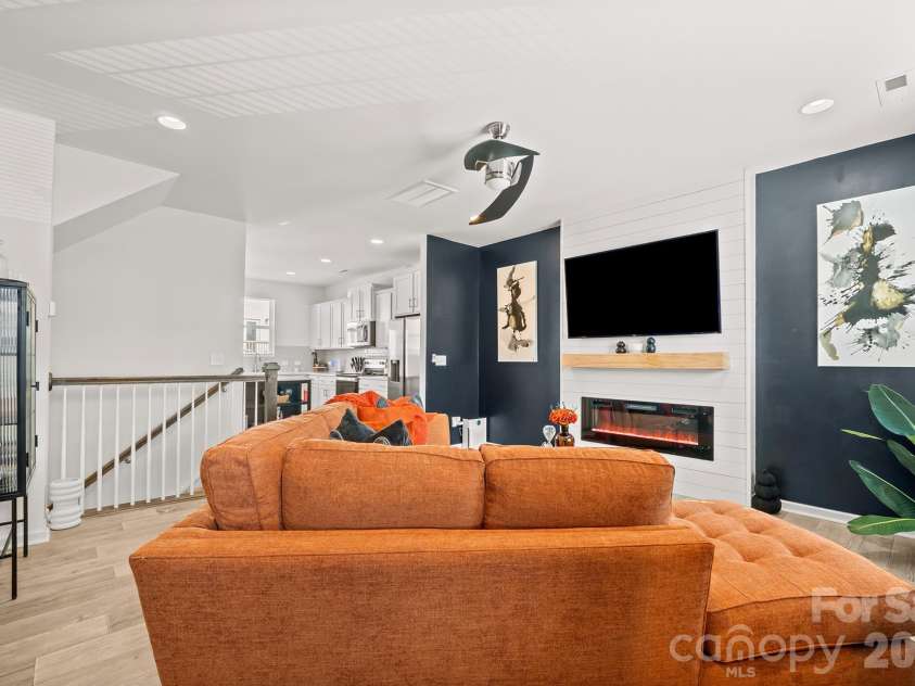 11021 Woodland Creek Way, Charlotte, NC 28262.  MLS# CAR4337738, YatesRealty ID 4158. 
