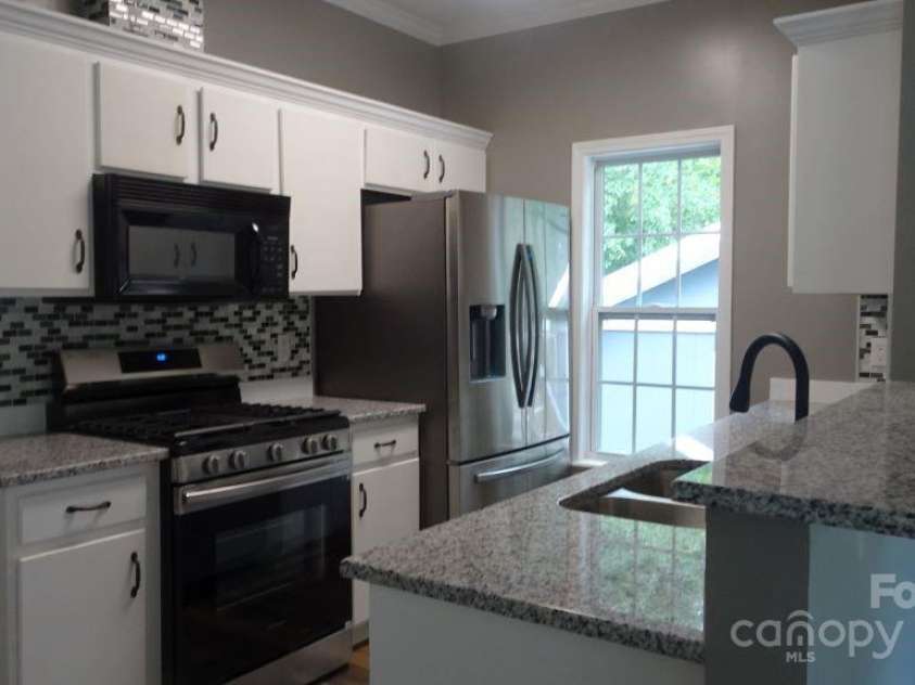 13 Cascade Street, Mooresville, NC 28115.  MLS# CAR4163022, YatesRealty ID 4158. 