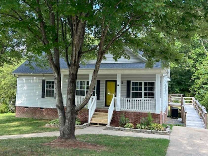 13 Cascade Street, Mooresville, NC 28115.  MLS# CAR4163022, YatesRealty ID 4158. 