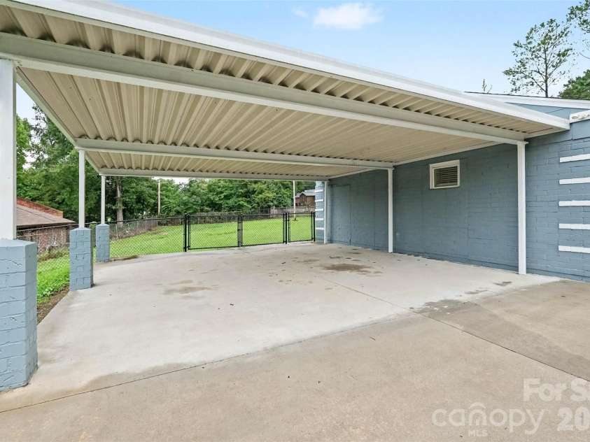 1352 Steed Street, Rock Hill, SC 29732.  MLS# CAR4411220, YatesRealty ID 41581. Spacious covered parking