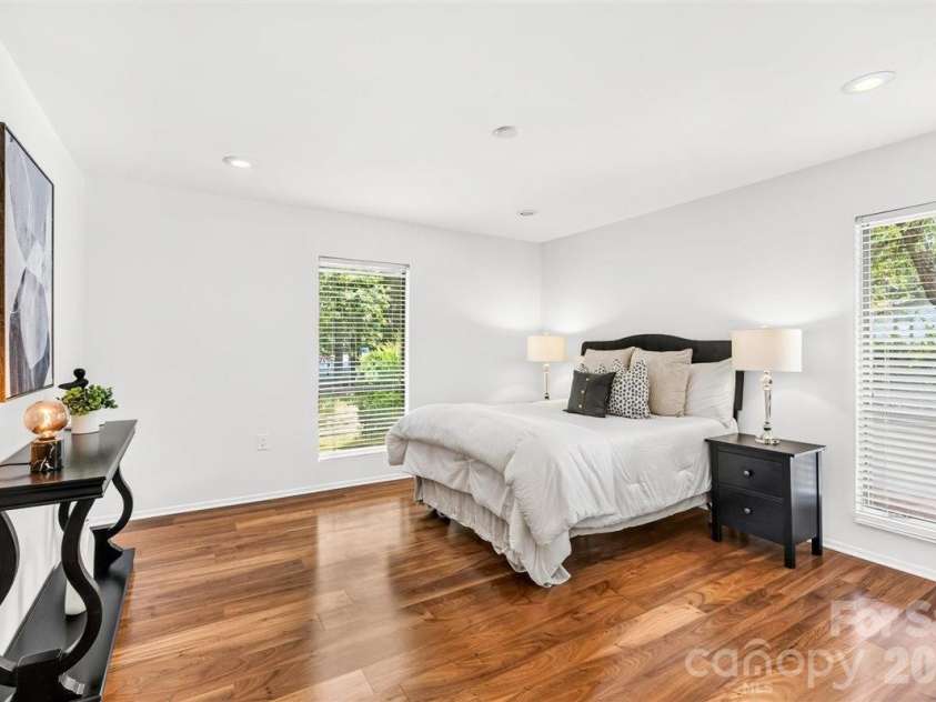 4906 Sardis Road, Charlotte, NC 28270.  MLS# CAR4408390, YatesRealty ID 41582. 