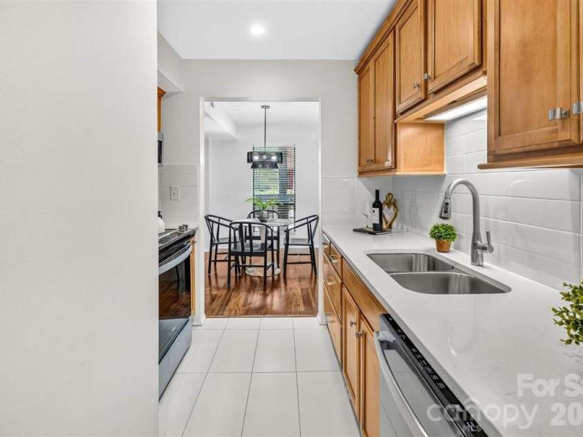 4906 Sardis Road, Charlotte, NC 28270.  MLS# CAR4408390, YatesRealty ID 41582. 