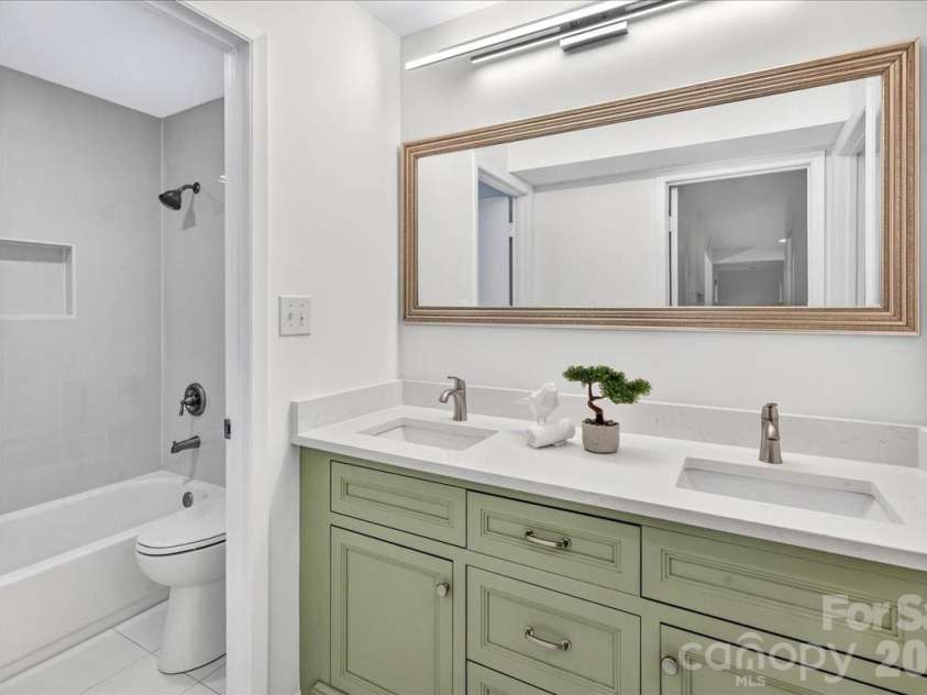 4906 Sardis Road, Charlotte, NC 28270.  MLS# CAR4420481, YatesRealty ID 41582. 