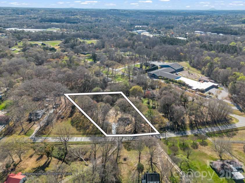 1325 NC Hwy 150 Highway, Lincolnton, NC 28092.  MLS# CAR4410681, YatesRealty ID 41585. 