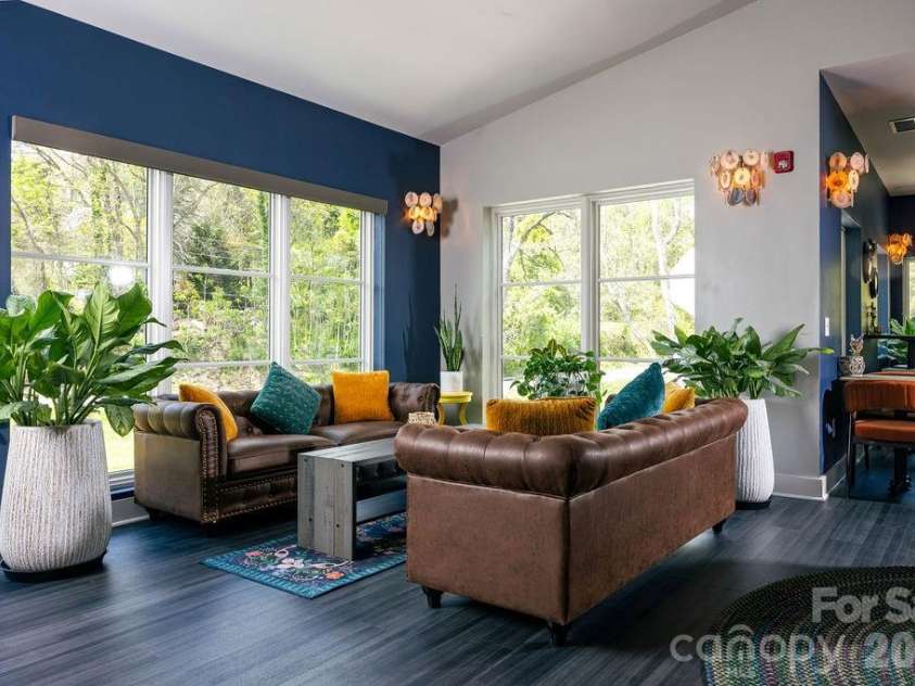 325 Bowling Park Road, Asheville, NC 28803.  MLS# CAR4405300, YatesRealty ID 41587. 
