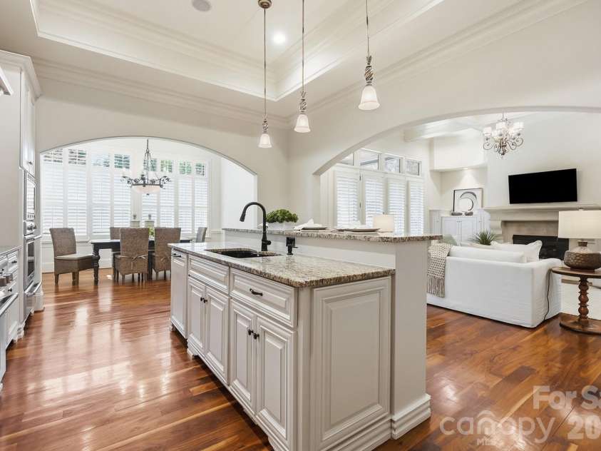 19115 Youngblood Road, Charlotte, NC 28278.  MLS# CAR4409218, YatesRealty ID 41588. 