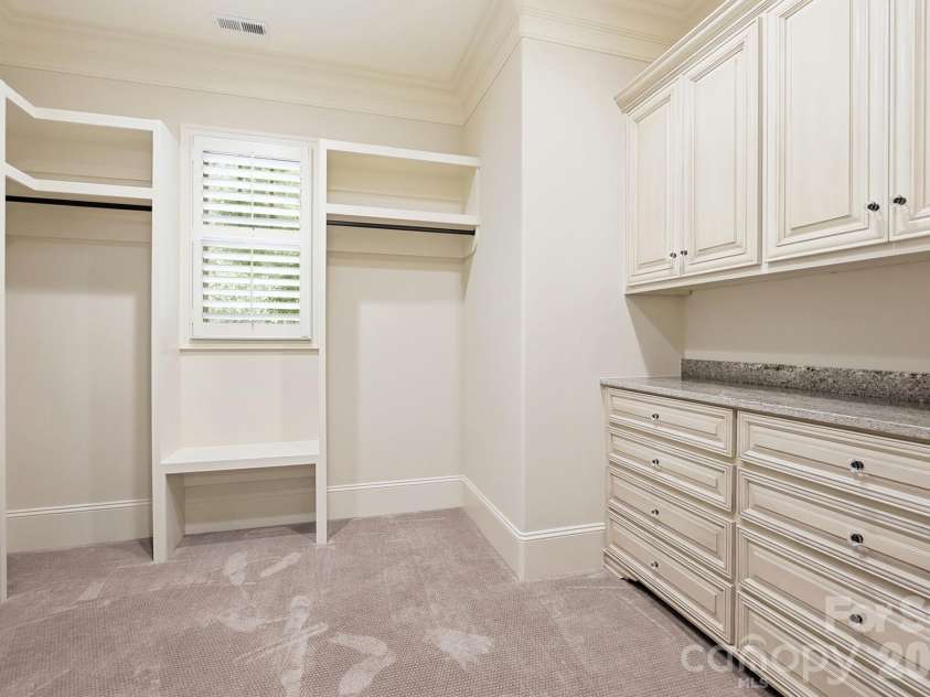 19115 Youngblood Road, Charlotte, NC 28278.  MLS# CAR4409218, YatesRealty ID 41588. 