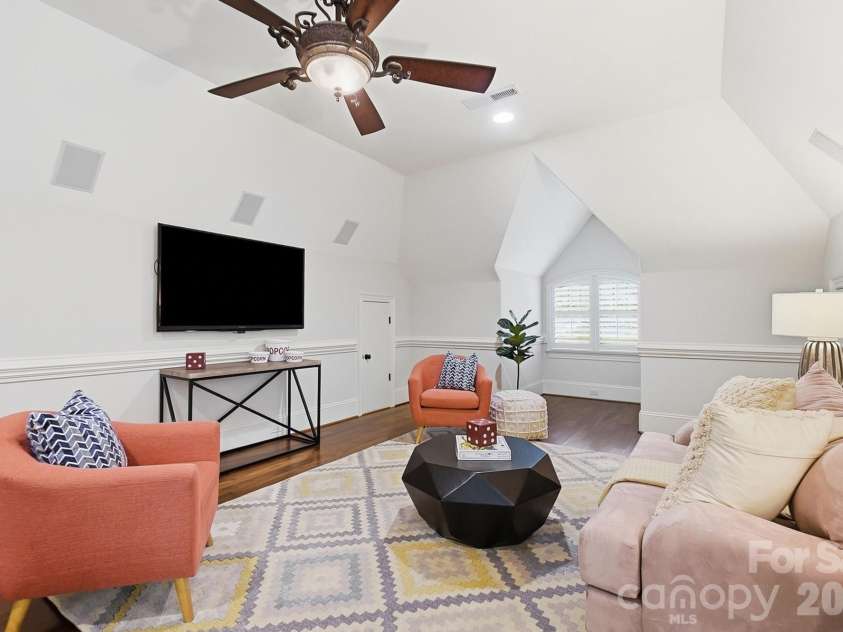 19115 Youngblood Road, Charlotte, NC 28278.  MLS# CAR4409218, YatesRealty ID 41588. 