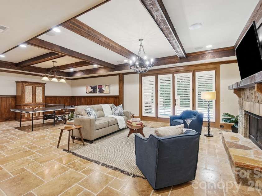 19115 Youngblood Road, Charlotte, NC 28278.  MLS# CAR4409218, YatesRealty ID 41588. 