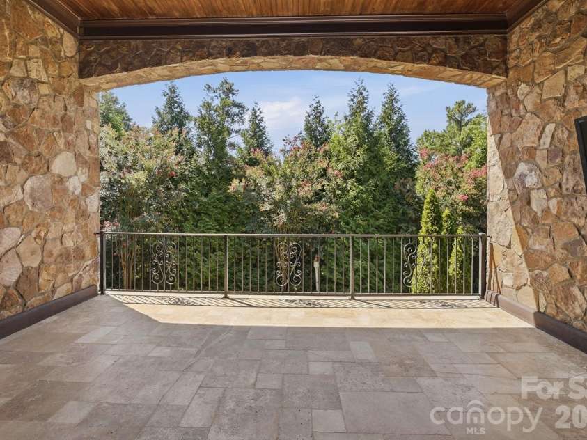 19115 Youngblood Road, Charlotte, NC 28278.  MLS# CAR4409218, YatesRealty ID 41588. 