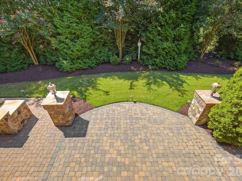 19115 Youngblood Road, Charlotte, NC 28278.  MLS# CAR4409218, YatesRealty ID 41588. 