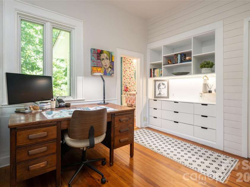2511 Kanuga Road, Hendersonville, NC 28739.  MLS# CAR4409812, YatesRealty ID 41589. 