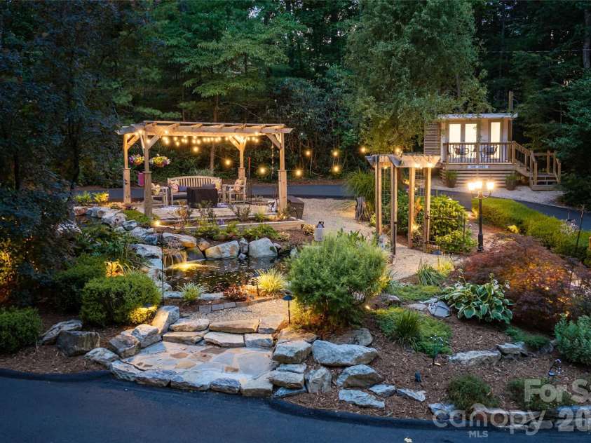 2511 Kanuga Road, Hendersonville, NC 28739.  MLS# CAR4409812, YatesRealty ID 41589. 