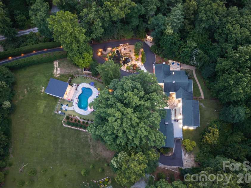 2511 Kanuga Road, Hendersonville, NC 28739.  MLS# CAR4409812, YatesRealty ID 41589. 
