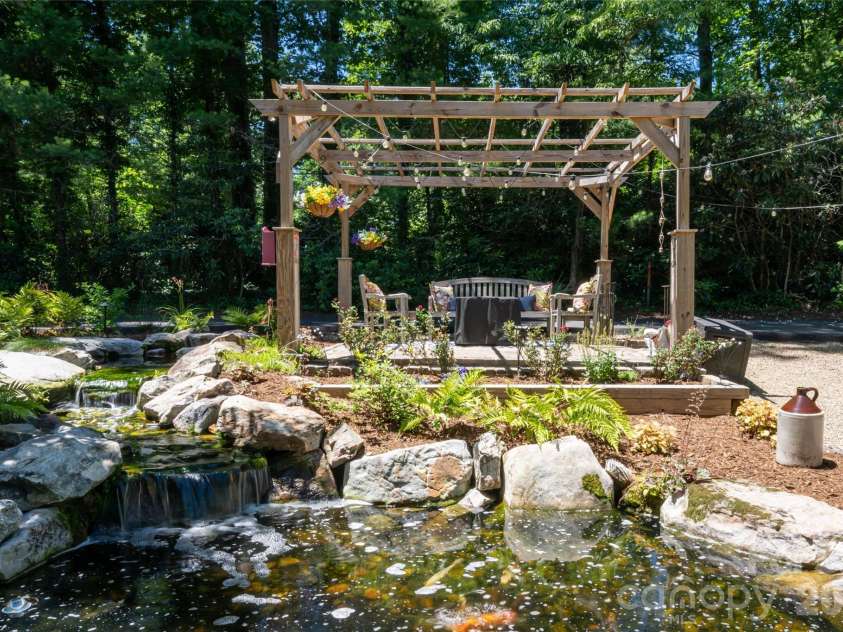 2511 Kanuga Road, Hendersonville, NC 28739.  MLS# CAR4409812, YatesRealty ID 41589. 