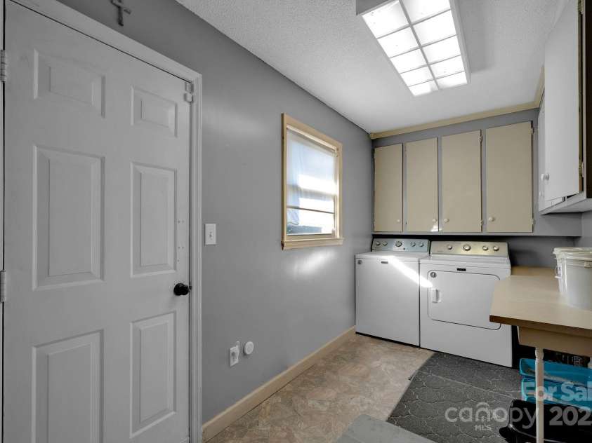 3168 Sossaman Place, Concord, NC 28025.  MLS# CAR4317213, YatesRealty ID 4159. 