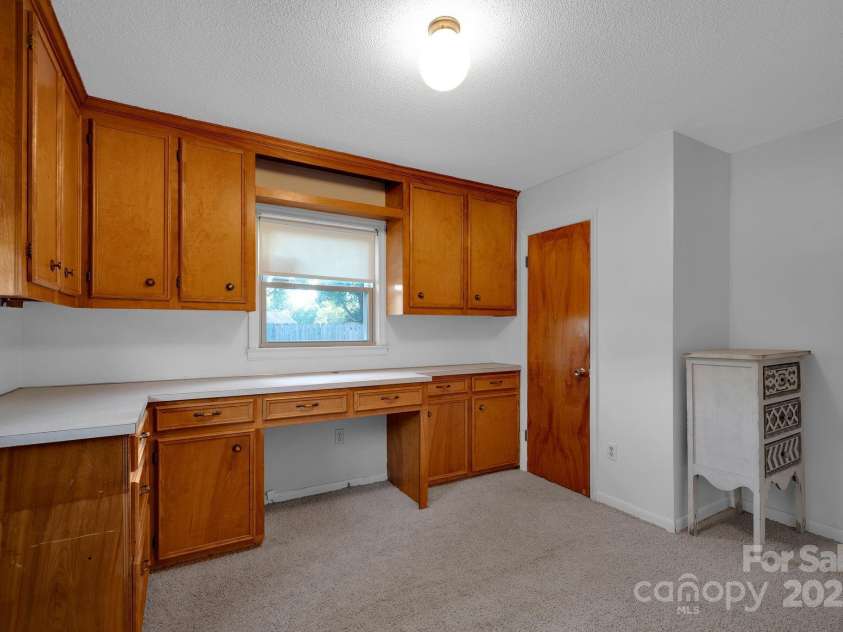 3168 Sossaman Place, Concord, NC 28025.  MLS# CAR4317213, YatesRealty ID 4159. 