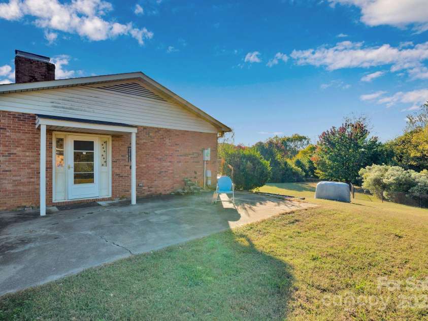 3168 Sossaman Place, Concord, NC 28025.  MLS# CAR4317213, YatesRealty ID 4159. 