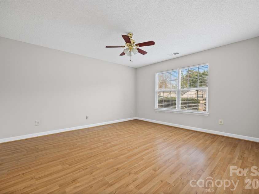 4907 Cornelia Drive, Charlotte, NC 28269.  MLS# CAR4319832, YatesRealty ID 4159. 