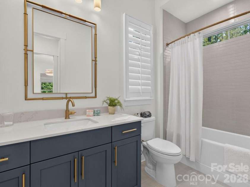 3098 Sherman Drive, Lancaster, SC 29720.  MLS# CAR4404508, YatesRealty ID 41590. Guest Bath