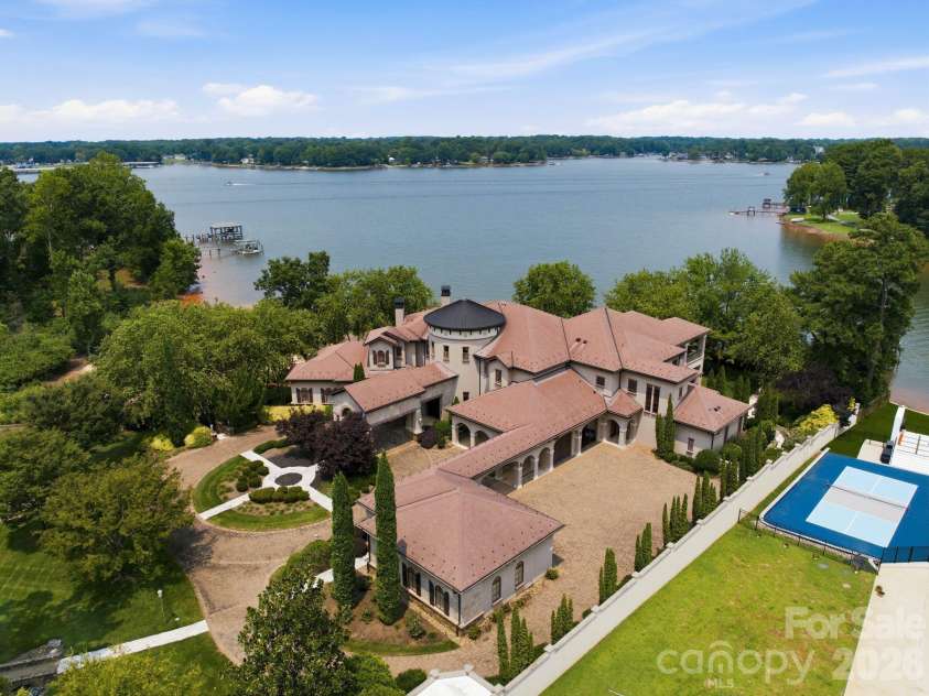 139 Hollen Lane, Mooresville, NC 28117.  MLS# CAR4406781, YatesRealty ID 41591. Long Range LKN Views