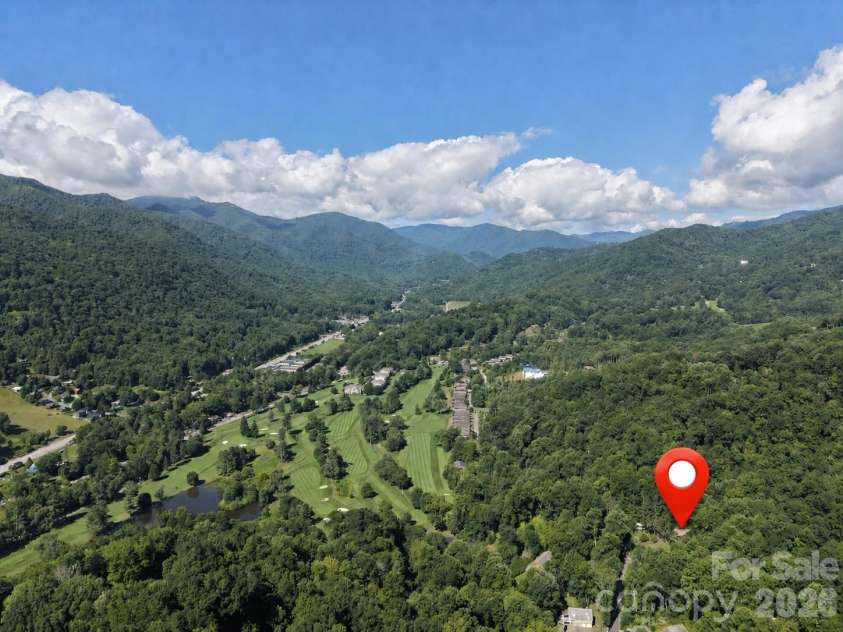 969 Mountain View Drive, Maggie Valley, NC 28751.  MLS# CAR4406621, YatesRealty ID 41593. 
