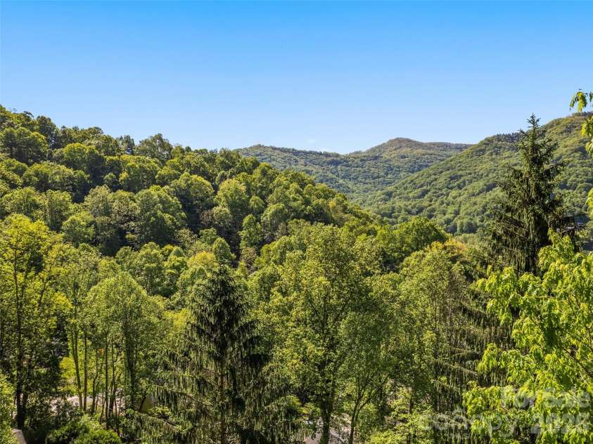 969 Mountain View Drive, Maggie Valley, NC 28751.  MLS# CAR4406621, YatesRealty ID 41593. 
