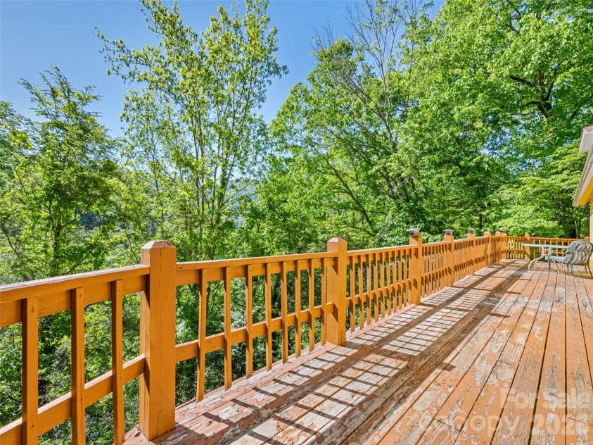 969 Mountain View Drive, Maggie Valley, NC 28751.  MLS# CAR4406621, YatesRealty ID 41593. 