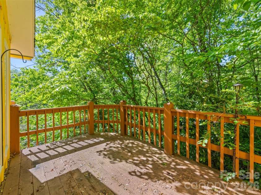 969 Mountain View Drive, Maggie Valley, NC 28751.  MLS# CAR4406621, YatesRealty ID 41593. 