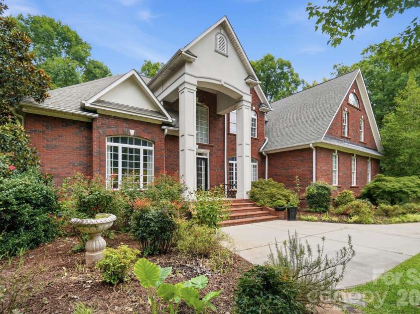 1220 Grun Augen Drive, Richburg, SC 29729.  MLS# CAR4401037, YatesRealty ID 41594. 