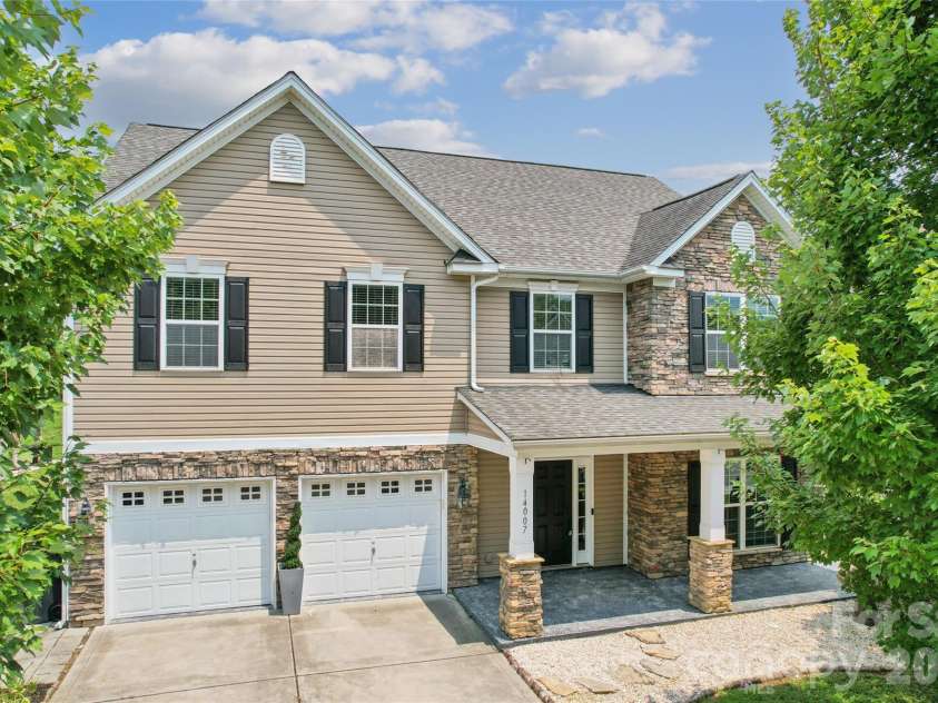 14007 Highland Meadow Road, Charlotte, NC 28273.  MLS# CAR4403552, YatesRealty ID 41596. 