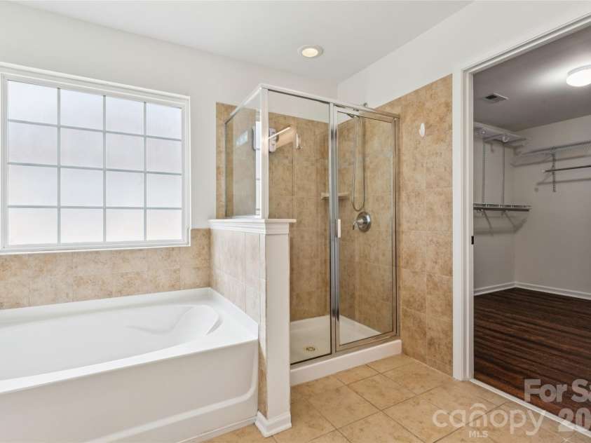 14007 Highland Meadow Road, Charlotte, NC 28273.  MLS# CAR4403552, YatesRealty ID 41596. 