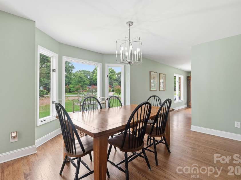 1419 Stoneyridge Drive, Charlotte, NC 28214.  MLS# CAR4411304, YatesRealty ID 41597. 