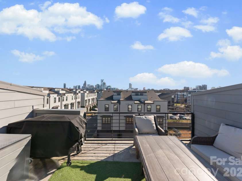 2310 Elizabeth Mill Place, Charlotte, NC 28208.  MLS# CAR4340084, YatesRealty ID 4160. 