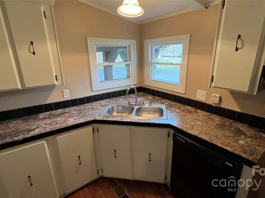 350 Brawley Road, Cleveland, NC 27013.  MLS# CAR4233746, YatesRealty ID 4160. 