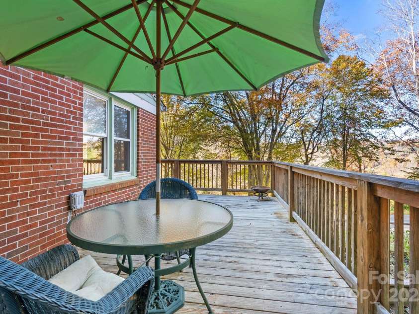 456 Rector Corner Road, Marshall, NC 28753.  MLS# CAR4319873, YatesRealty ID 4160. 