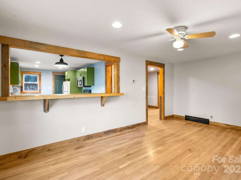 456 Rector Corner Road, Marshall, NC 28753.  MLS# CAR4319873, YatesRealty ID 4160. 