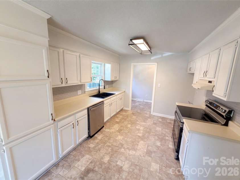 2592 Tully Court, Lancaster, SC 29720.  MLS# CAR4411122, YatesRealty ID 41602. 