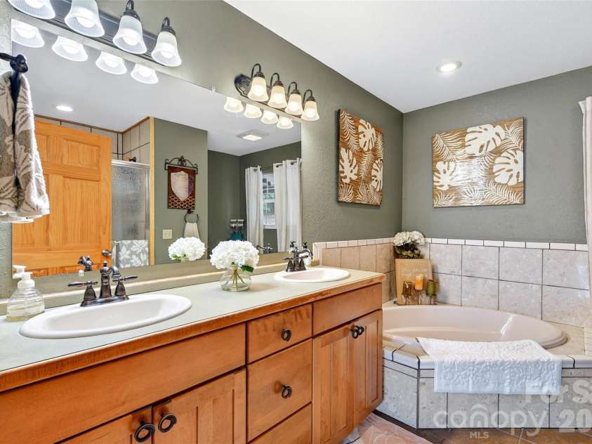 108 High Lake Drive, Nebo, NC 28761.  MLS# CAR4405505, YatesRealty ID 41603. 