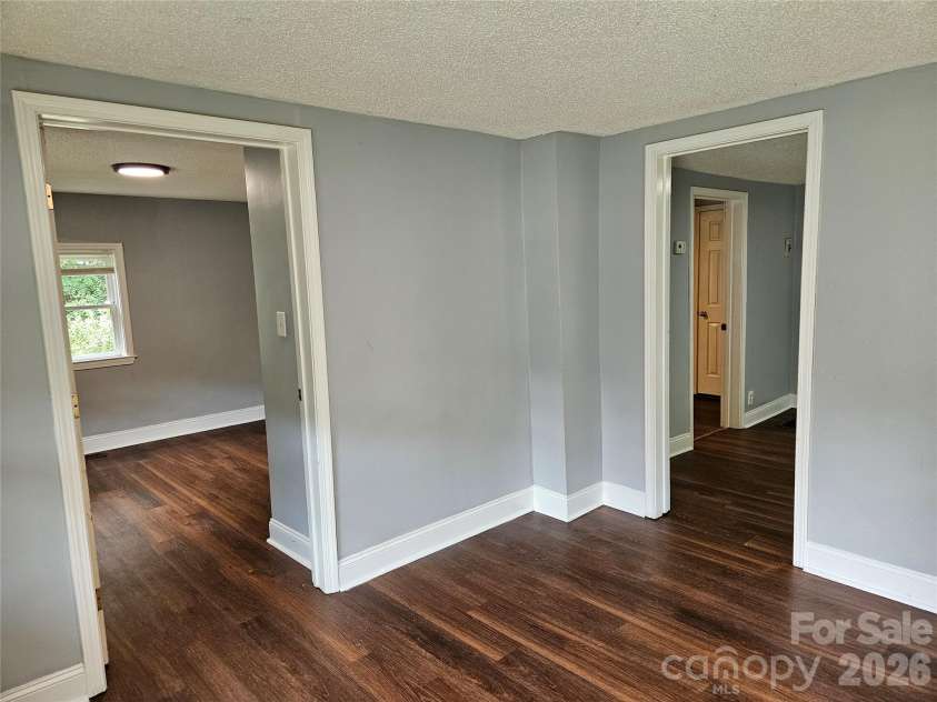 3010 Capitol Drive, Charlotte, NC 28208.  MLS# CAR4409690, YatesRealty ID 41604. 