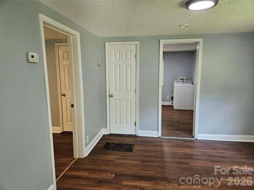3010 Capitol Drive, Charlotte, NC 28208.  MLS# CAR4409690, YatesRealty ID 41604. 