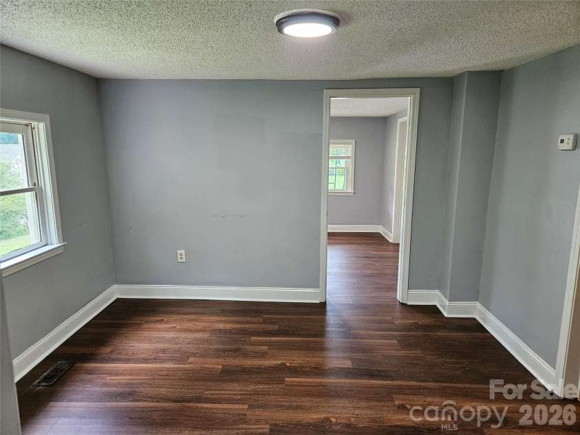 3010 Capitol Drive, Charlotte, NC 28208.  MLS# CAR4409690, YatesRealty ID 41604. 