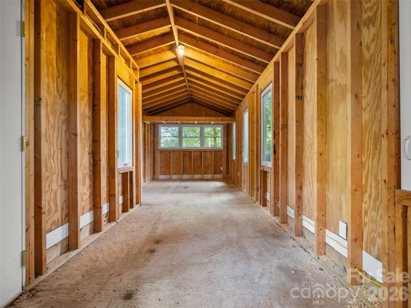 917 Blue Ridge Road, East Flat Rock, NC 28726.  MLS# CAR4402253, YatesRealty ID 41608. 